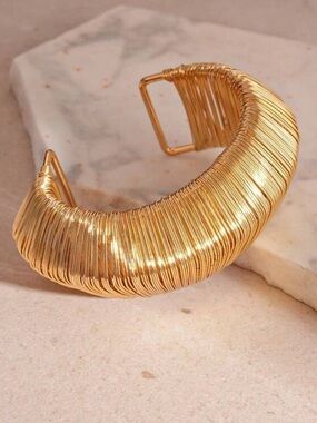 Gold Wrapped Wire Cuff bracelet R638